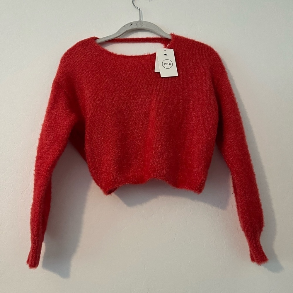1901 Sweater